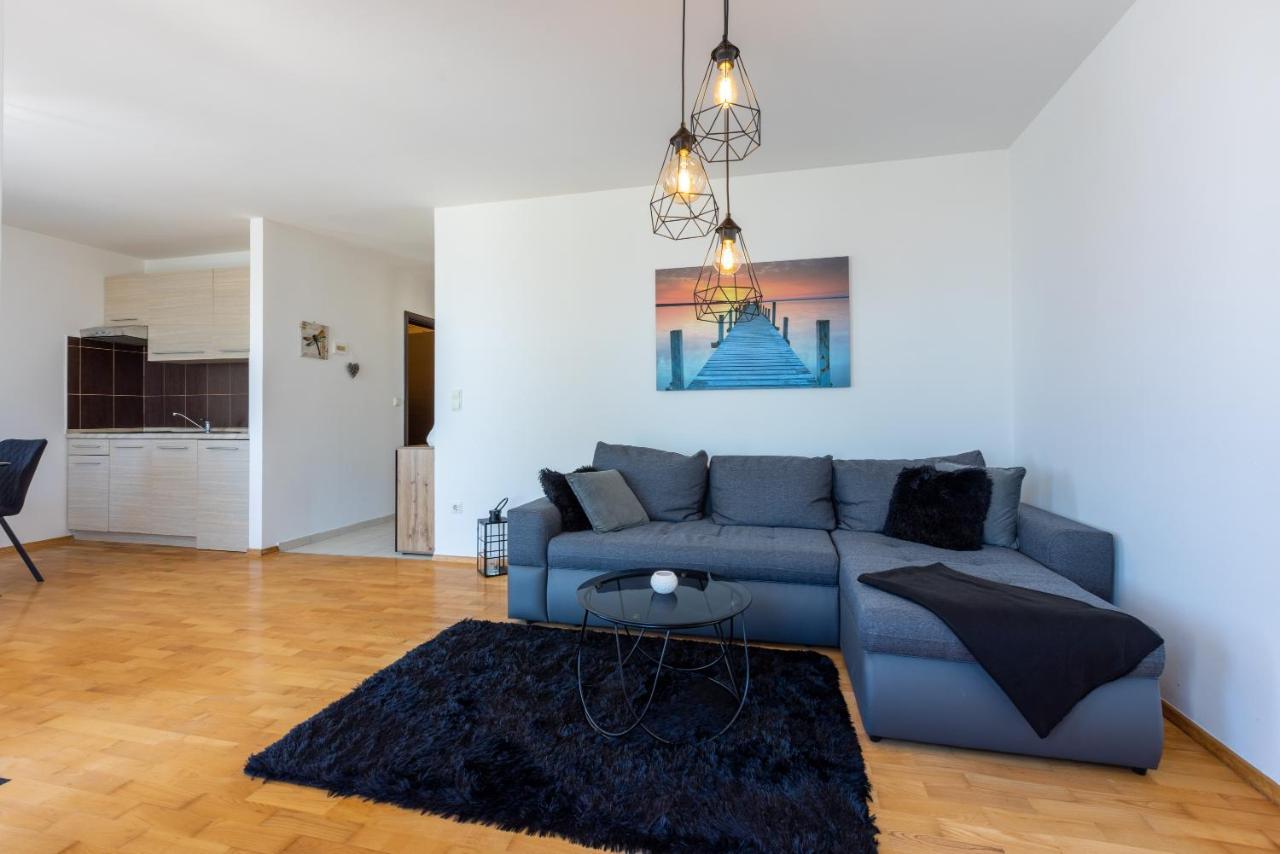 Apartment Marie Crikvenica